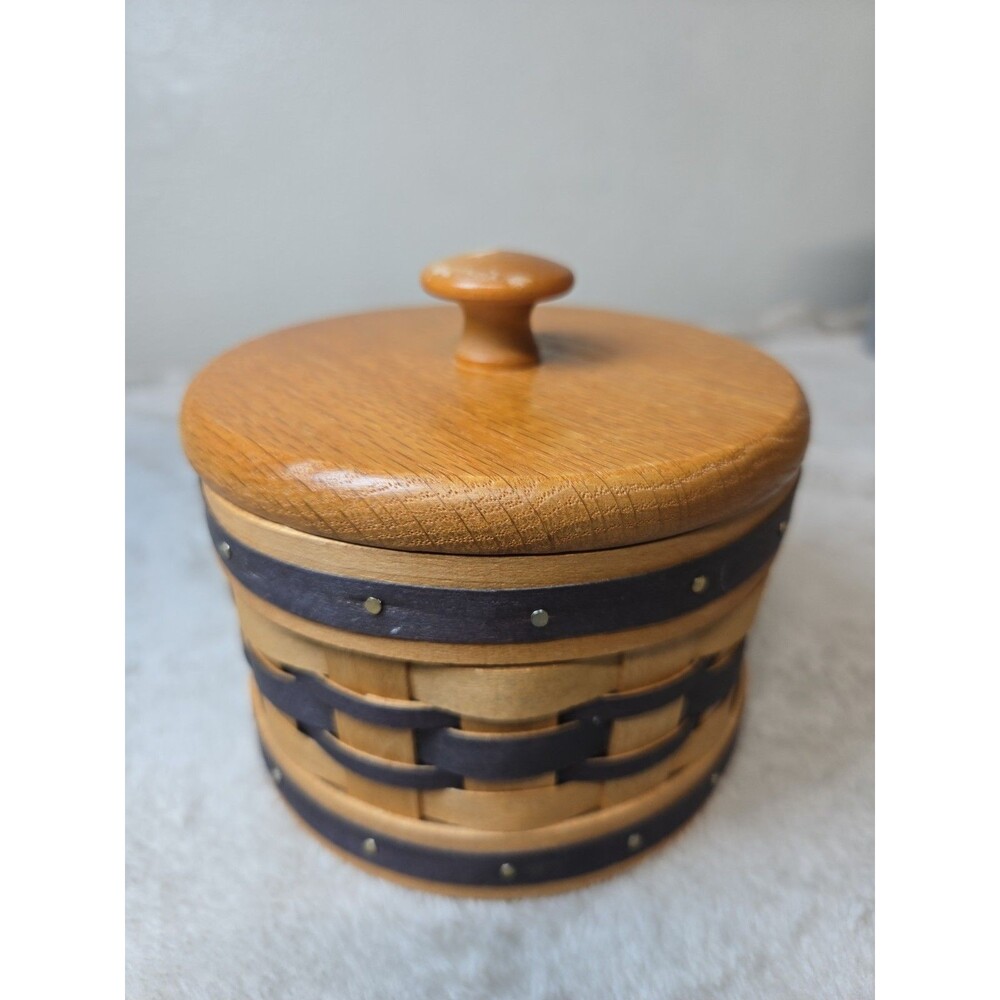 Vintage 2000 Bradford Basket Co Round Lidded Basket Signed CMG Oak Lid